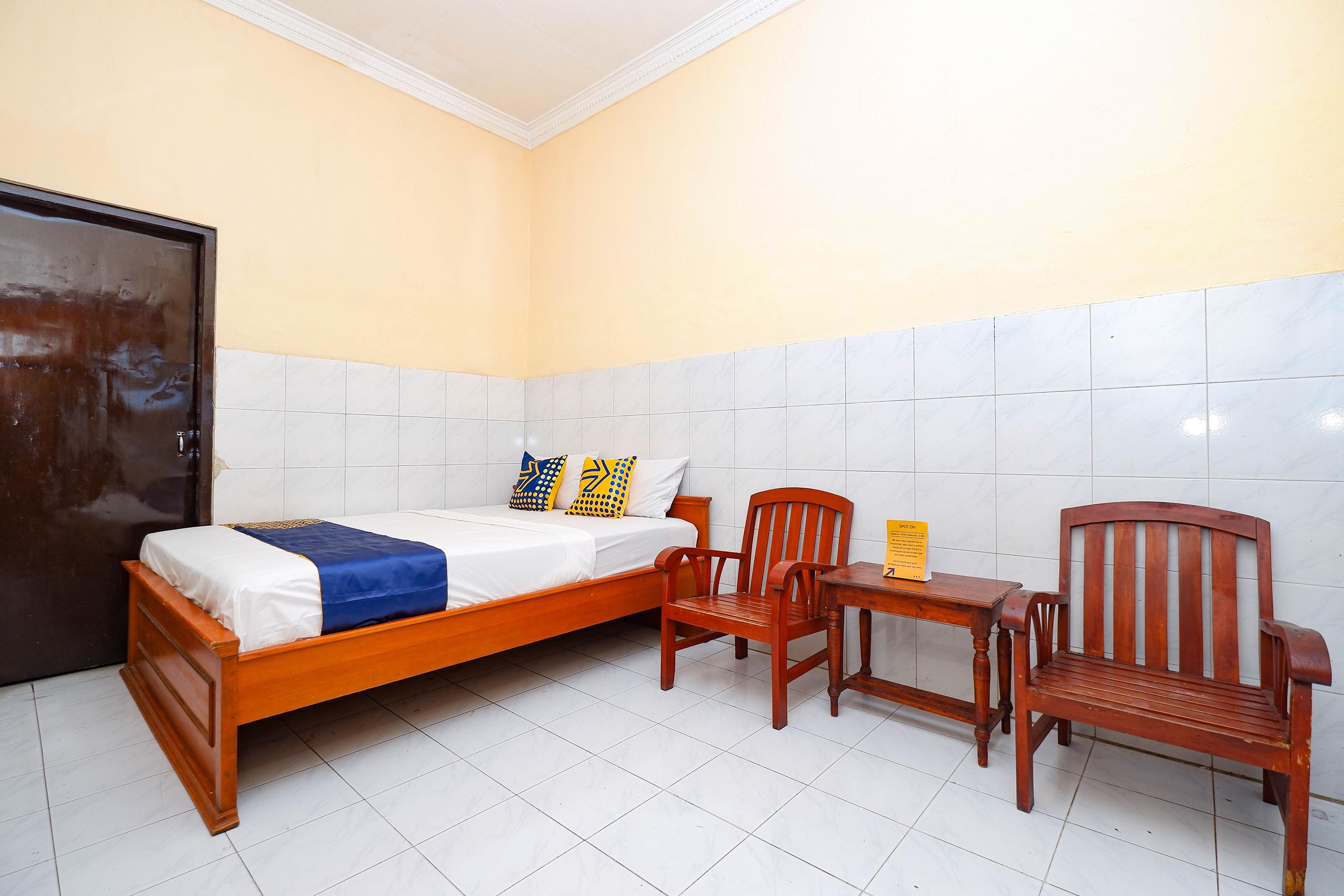 Surakarta  Spot On 2011 Hotel Mekar Sari מראה חיצוני תמונה