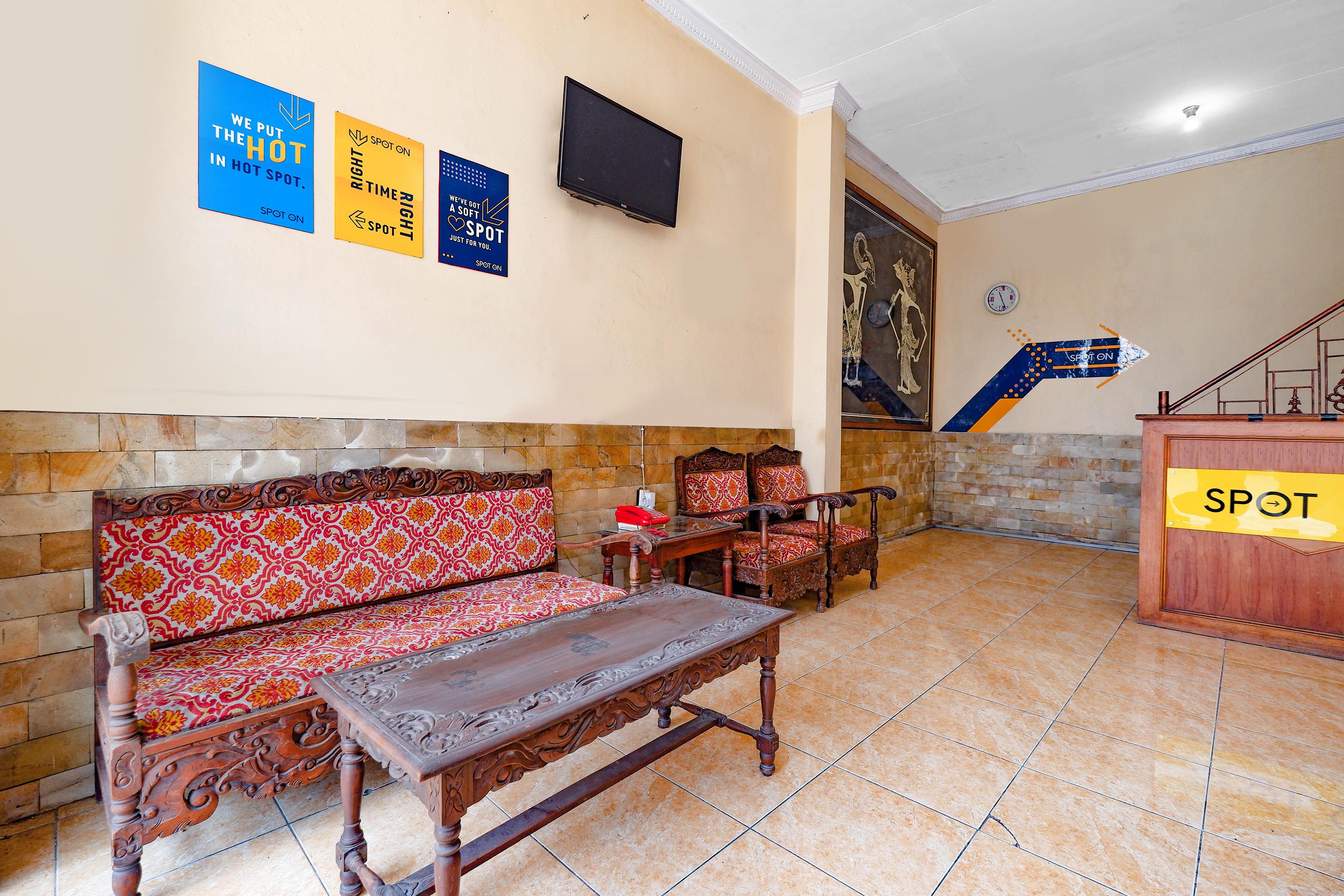 Surakarta  Spot On 2011 Hotel Mekar Sari מראה חיצוני תמונה